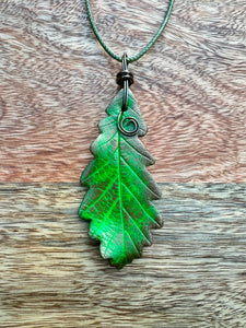 Leaf pendant - Oak style 4