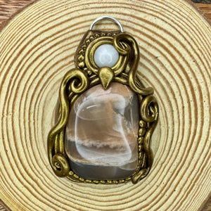 Moonstone and white quartz pendant