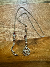 Load image into Gallery viewer, Chain bookmark - Antler/Pentacle
