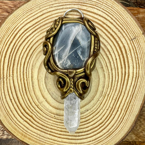 Black moonstone and quartz pendant