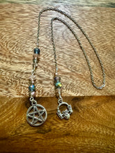 Load image into Gallery viewer, Chain bookmark - Claddagh/Pentacle
