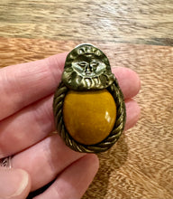 Load image into Gallery viewer, Sun pendant - Yellow Jasper
