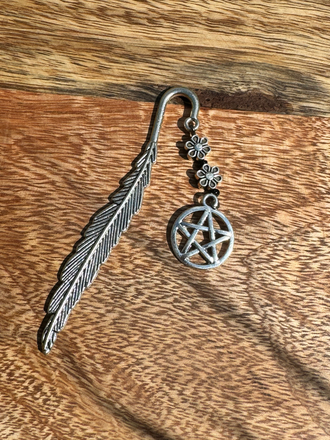 Metal bookmark with pentacle charm