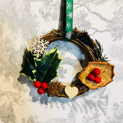 10cm Handcrafted Yule Wreath